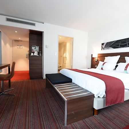 Holiday Inn Mulhouse By Ihg Bagian luar foto