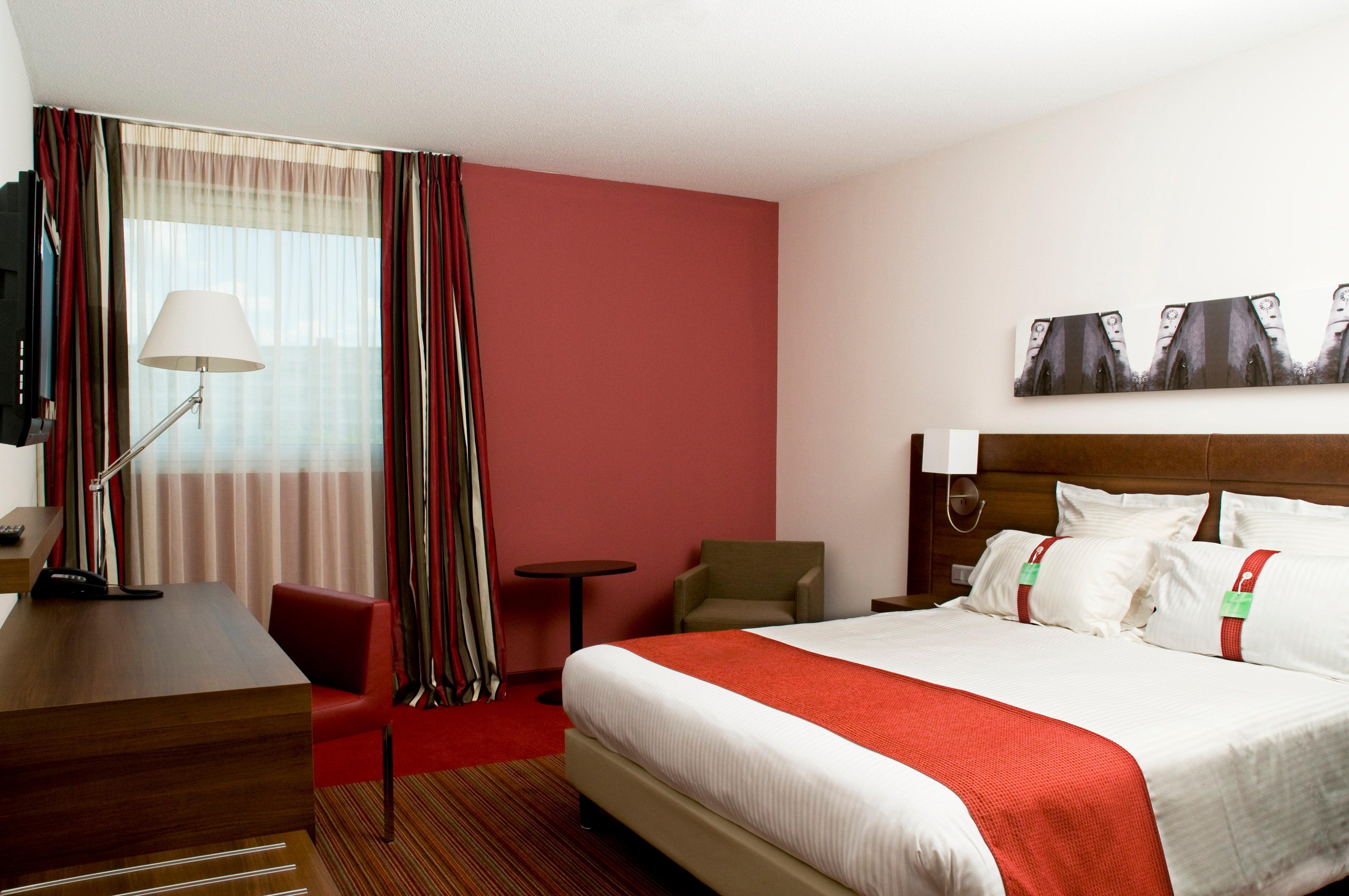 Holiday Inn Mulhouse By Ihg Bagian luar foto