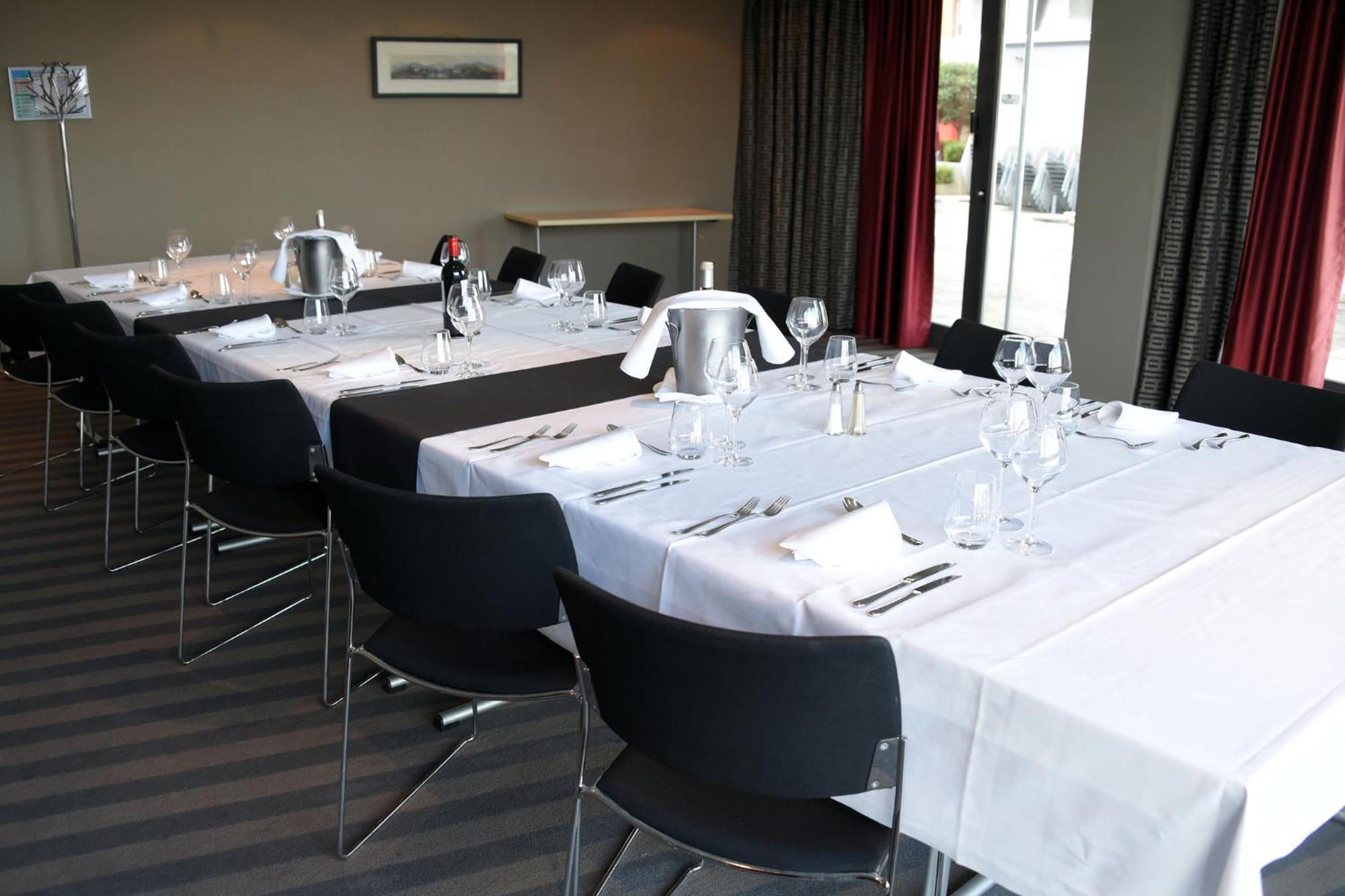 Holiday Inn Mulhouse By Ihg Bagian luar foto