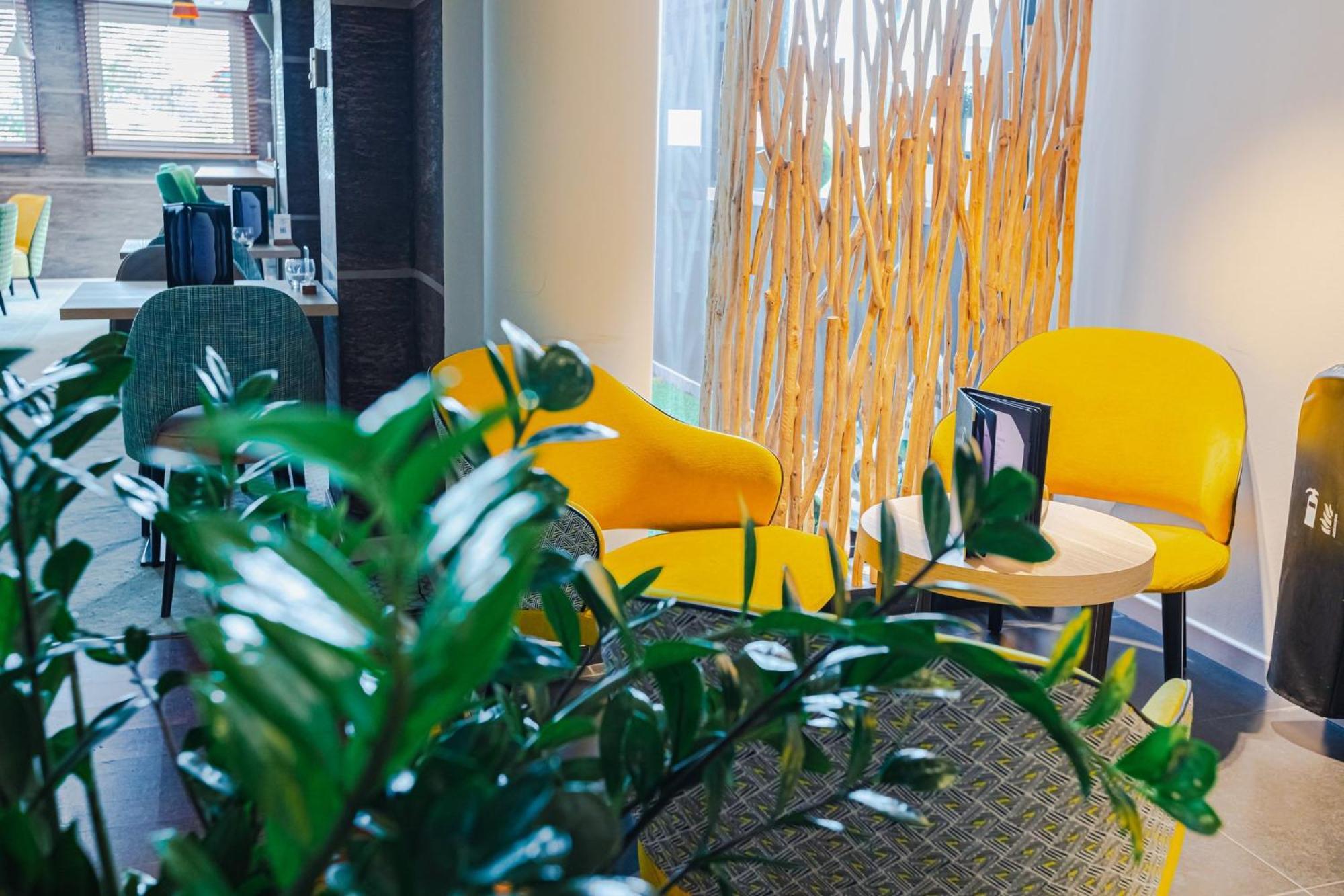 Holiday Inn Mulhouse By Ihg Bagian luar foto