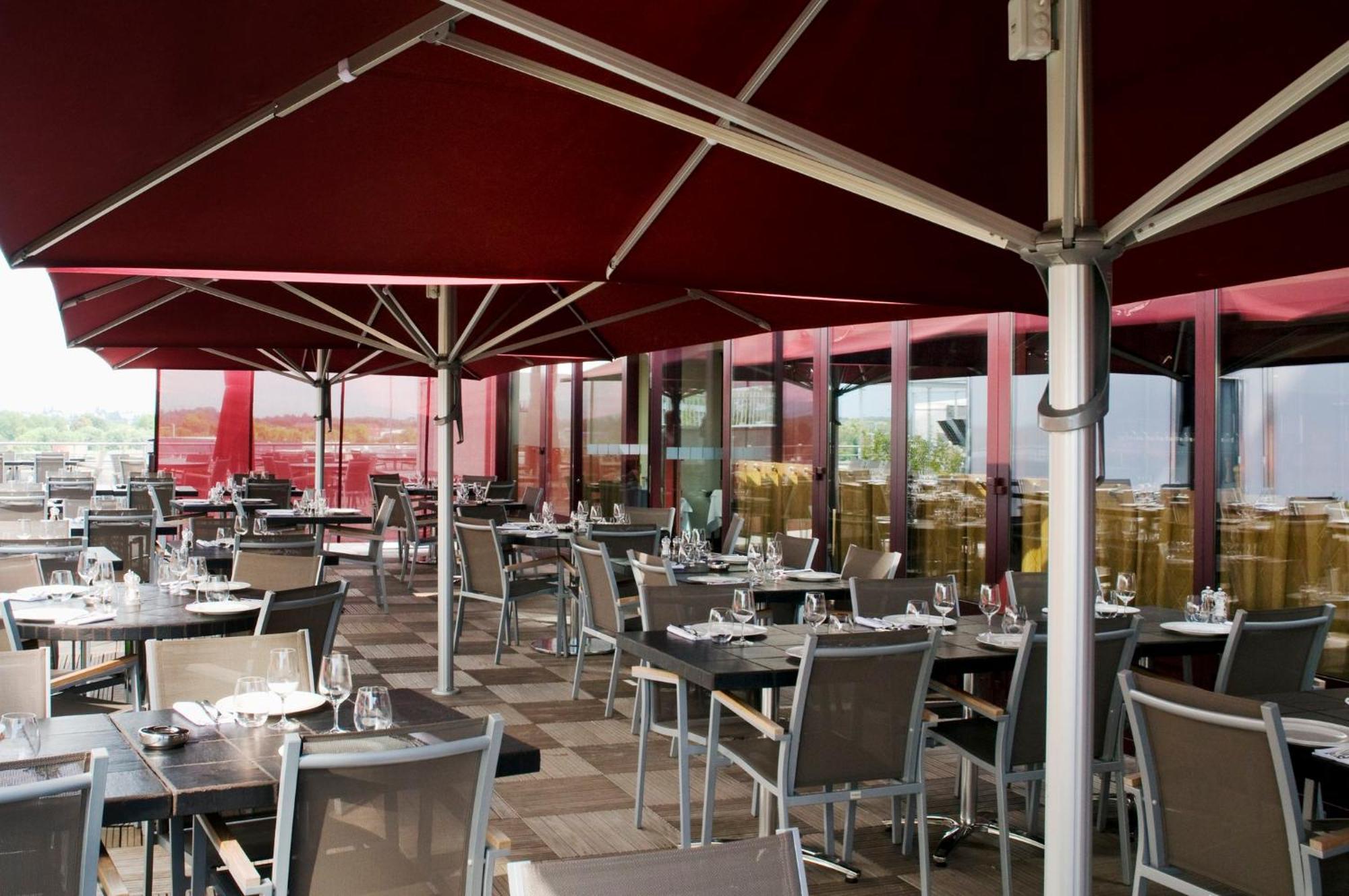 Holiday Inn Mulhouse By Ihg Bagian luar foto