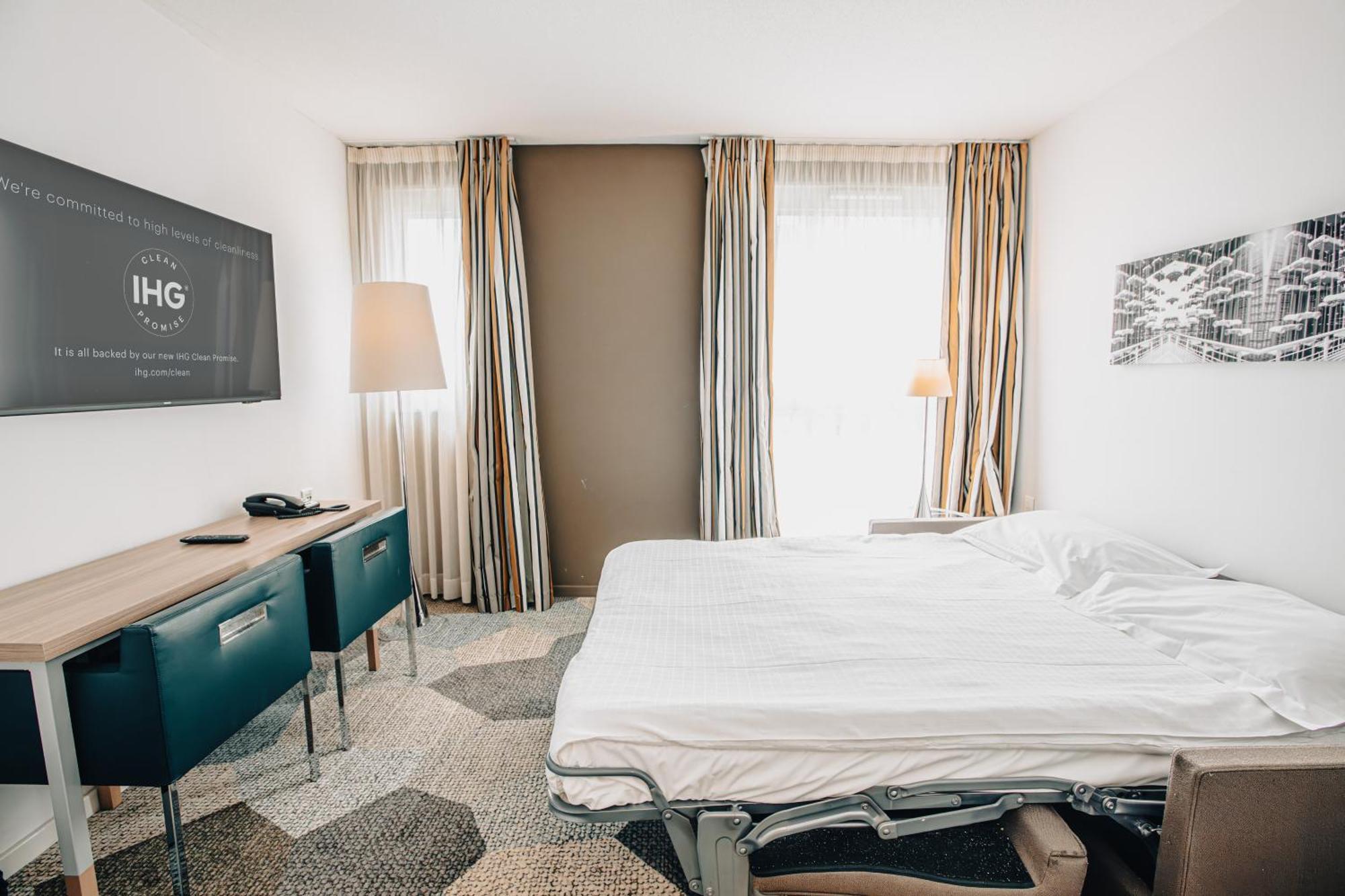Holiday Inn Mulhouse By Ihg Bagian luar foto